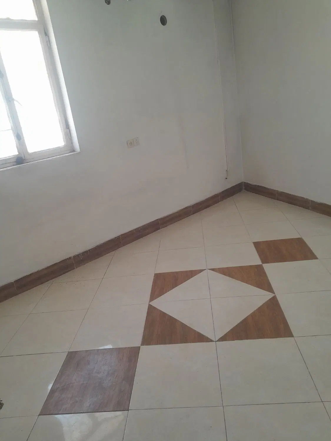 یک طبقه۵۰متری نقلی