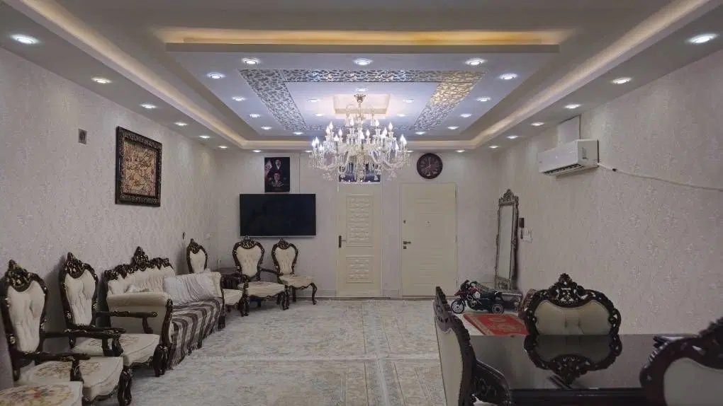 ویلایی_سه طبقه_۱۴۰ متر زمین_۲۶۰ متر بنا