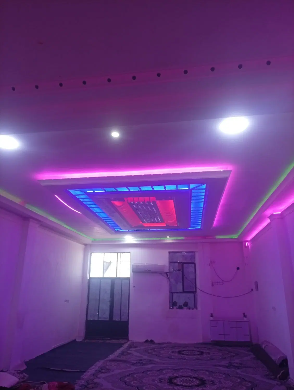 خانه ۱۵۰متری شهر شرافت طبقه پایین