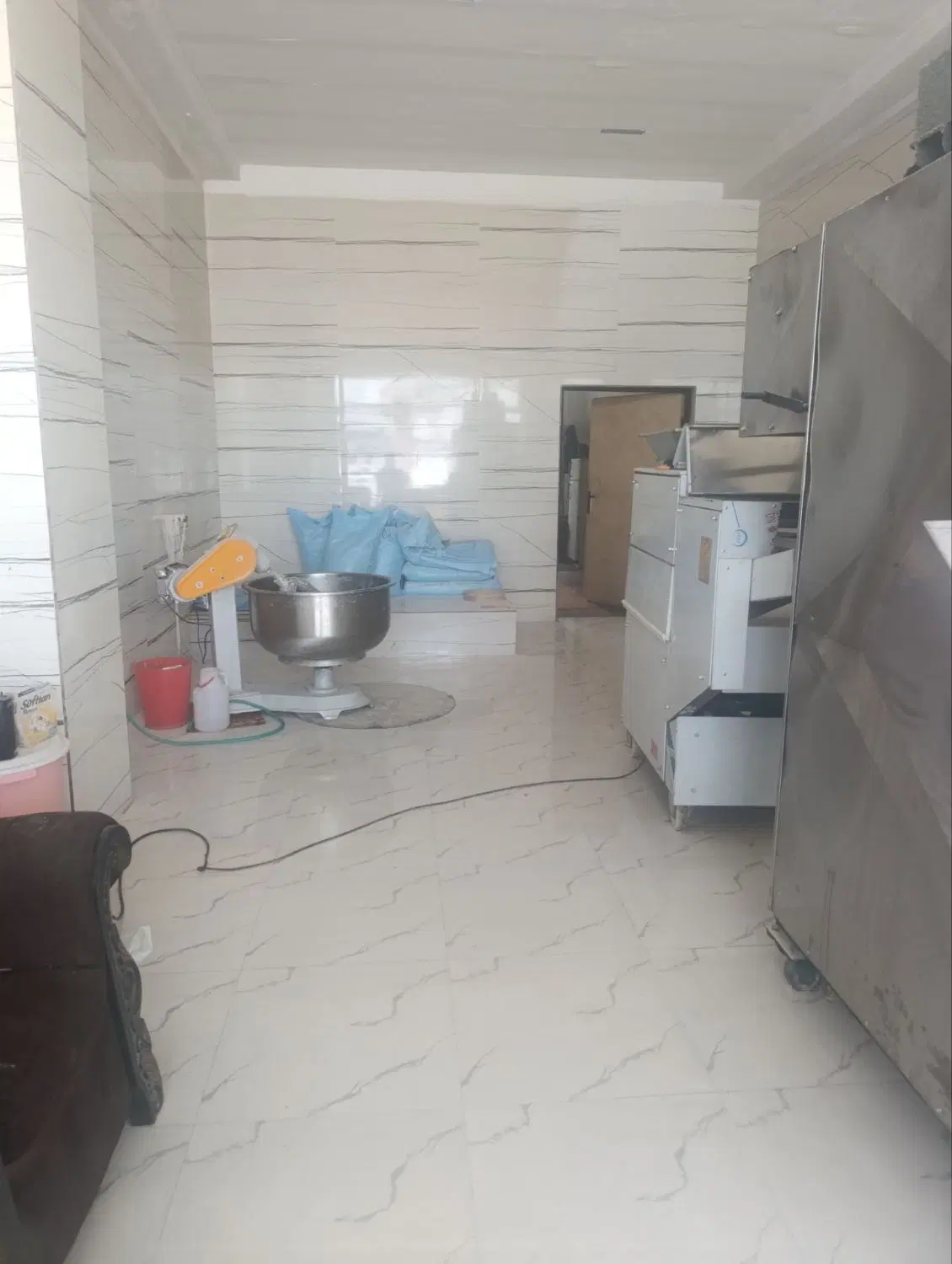 نانوایی لواش ازادپز