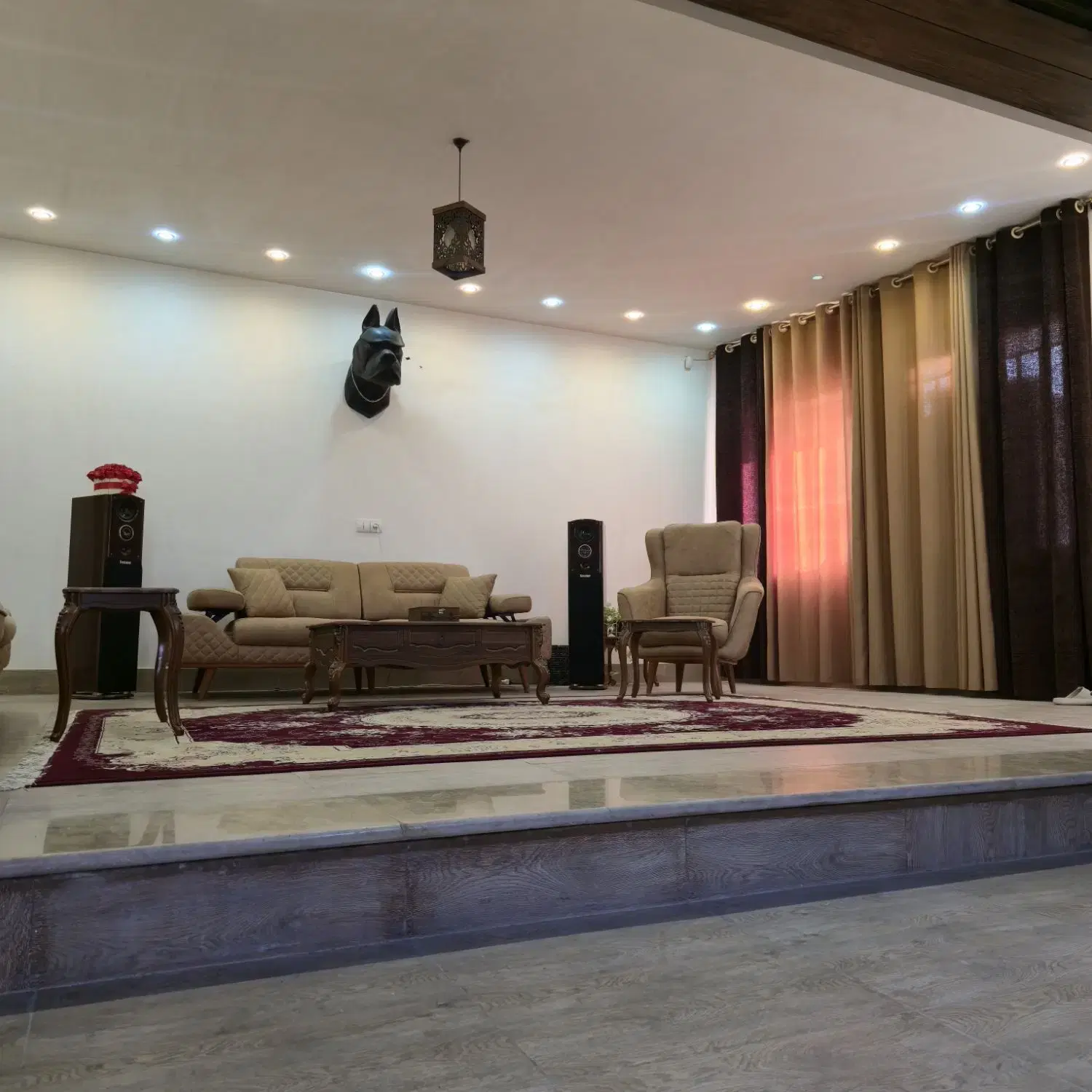 خونه باغ نوساز  ۳۵۰ متر دوخوابه