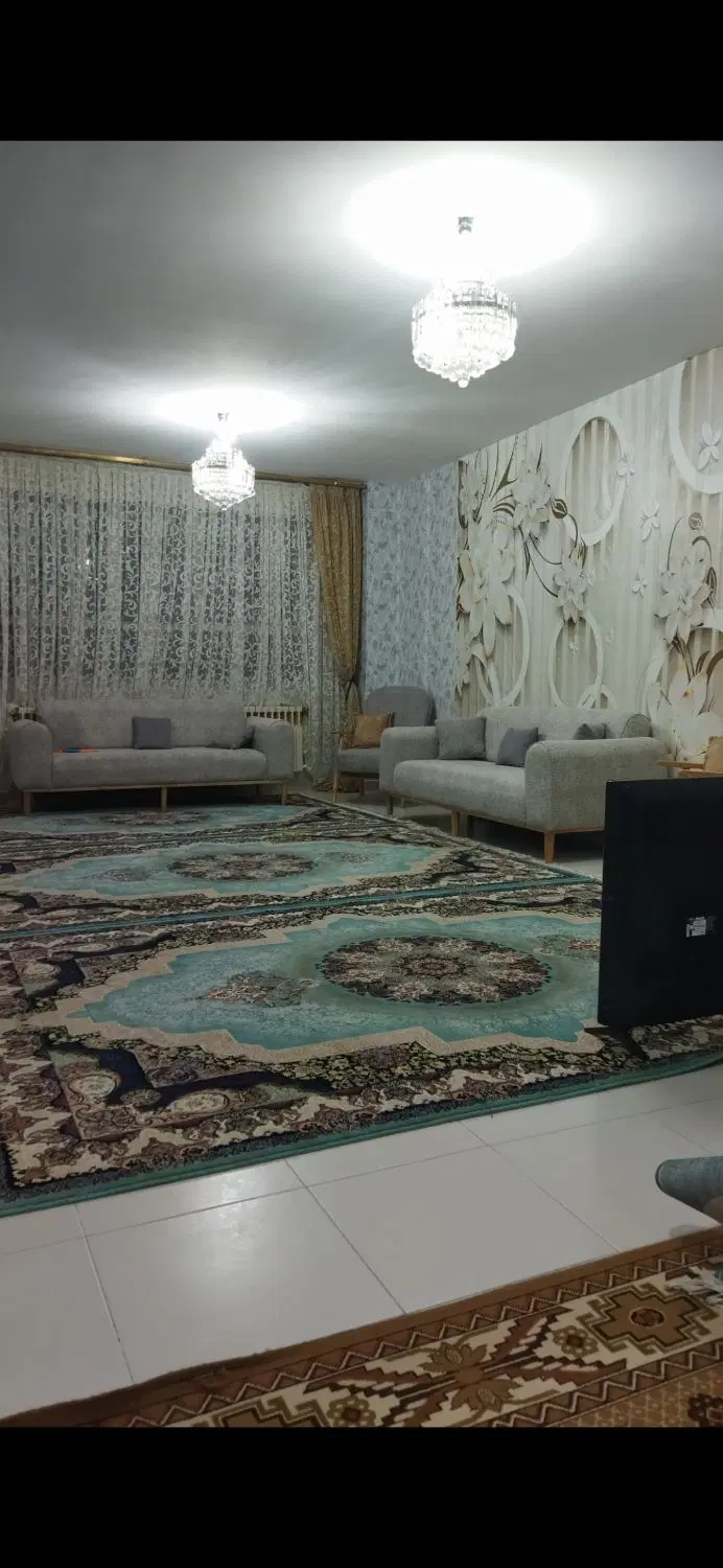 آپارتمان...  آریاشهر