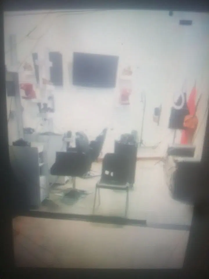 مغازه ارایشگاه