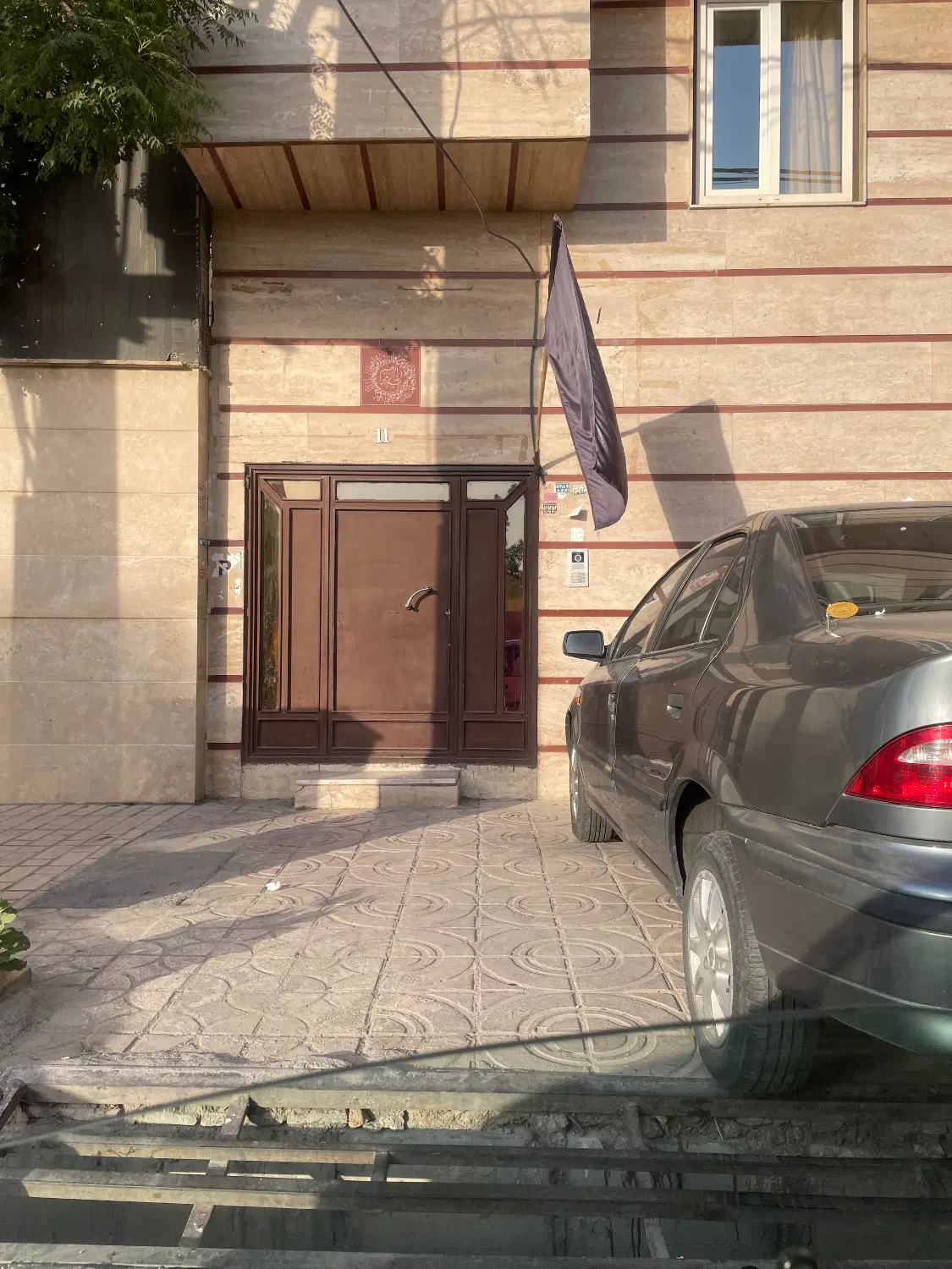خانه ویلایی۴طبقه یکجازرافشان