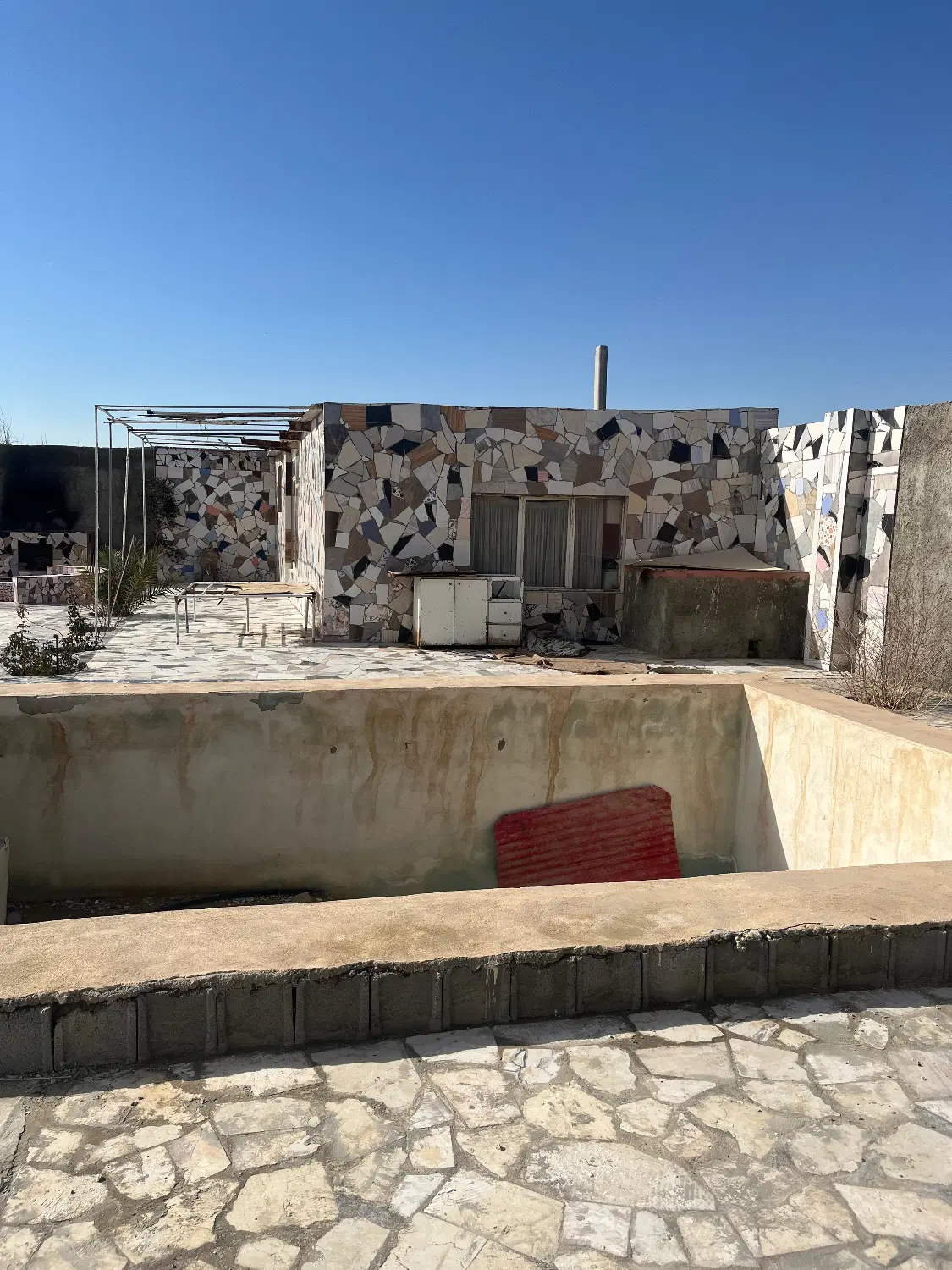 باغ ۲۰۰۰ متری در جیلان اباد