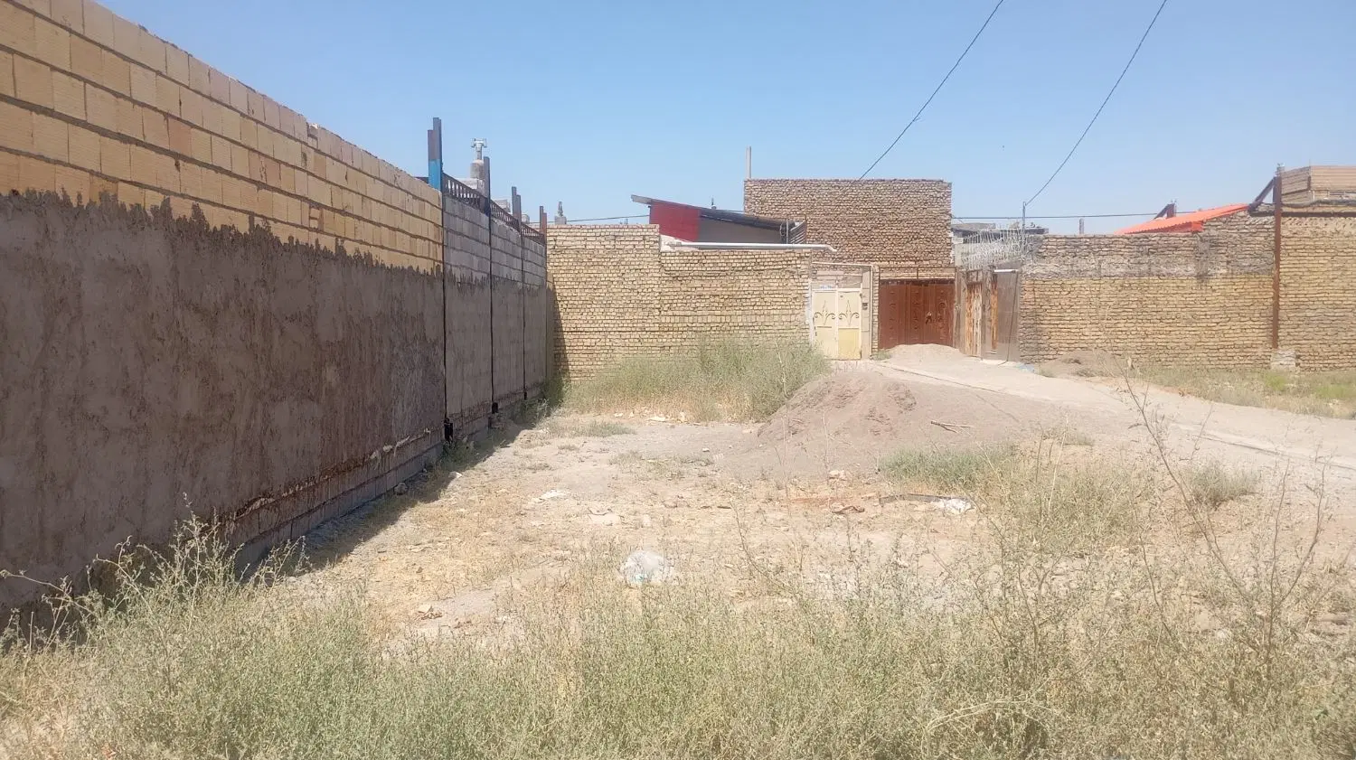 زمین ۱۳۵ متری