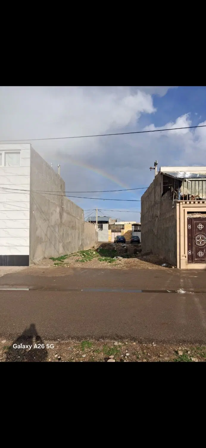 یک قطعه زمین مسکونی