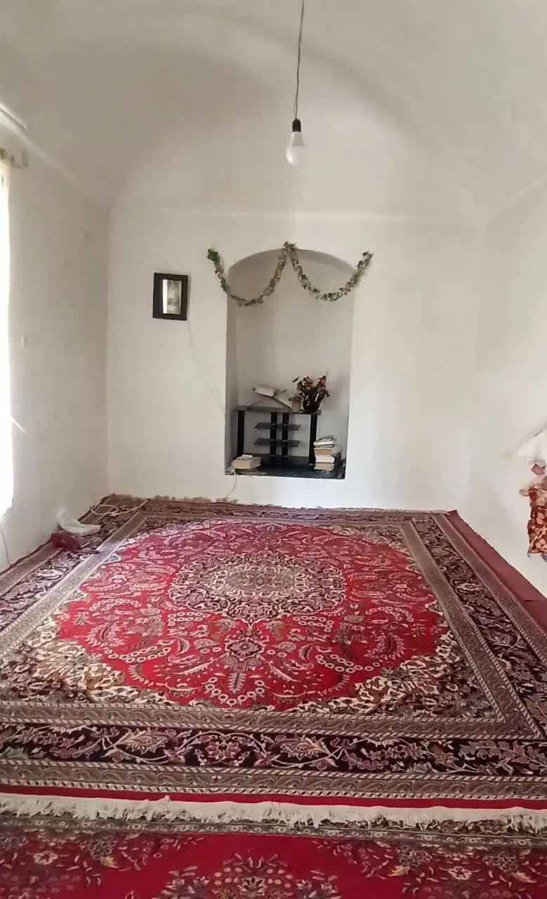منزل مسکونی قدیمی واقع در داورزن