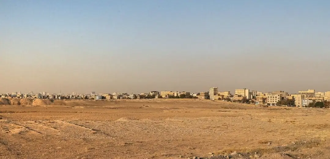 زمین اصطبل ، خونه باغ