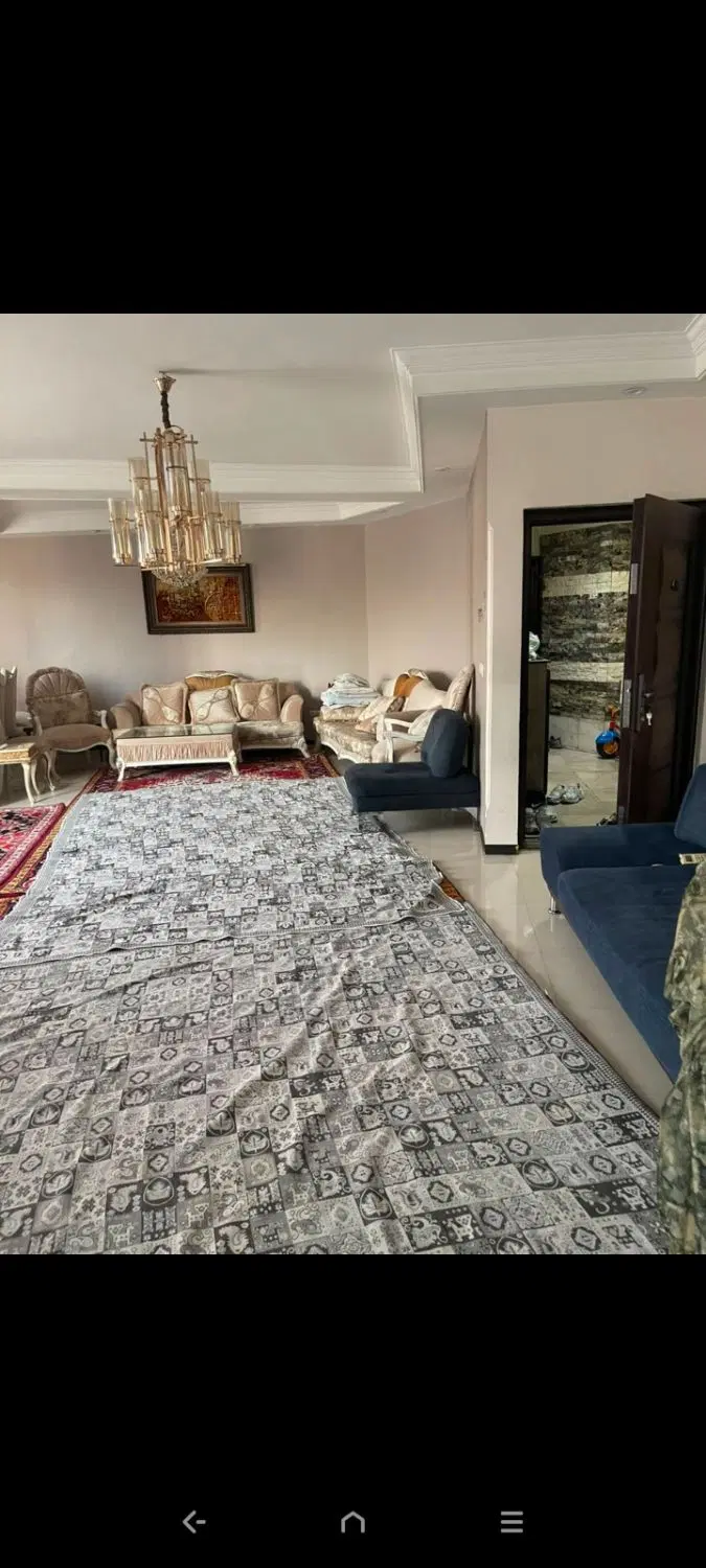 ساختمان مسکونی