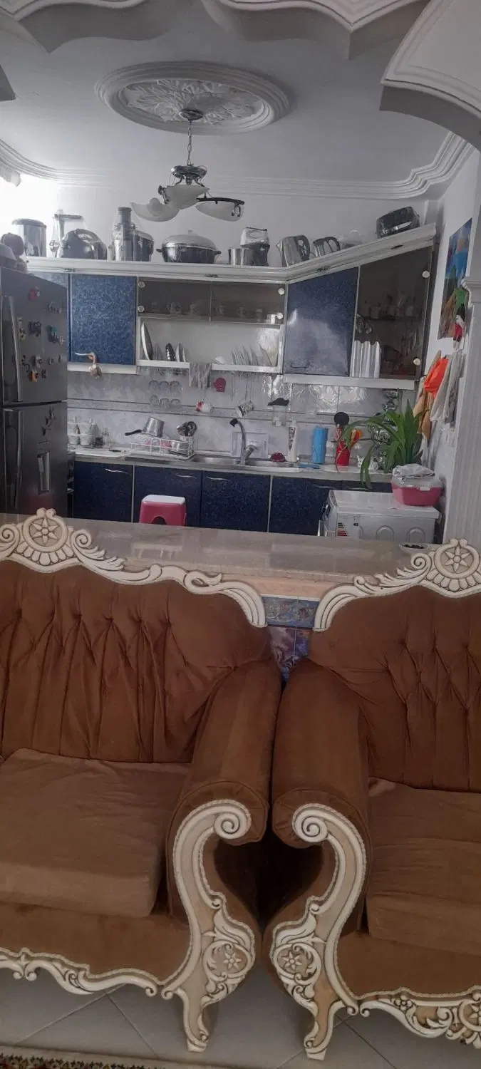 ۱۲۰متری با حیاط بزرگ700متری بی سروصدااروم کم جمعیت