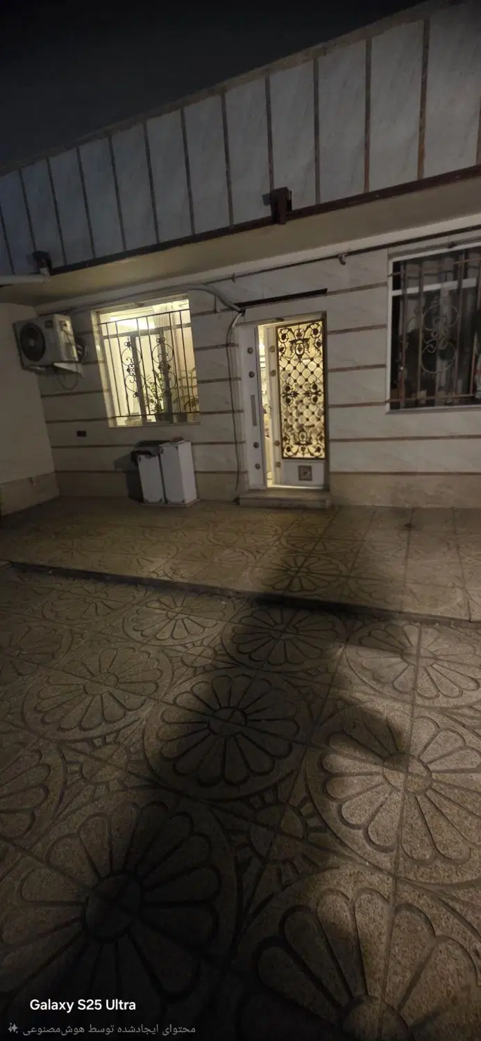 منزل مسکونی تمیز و با حیاط بزرگ