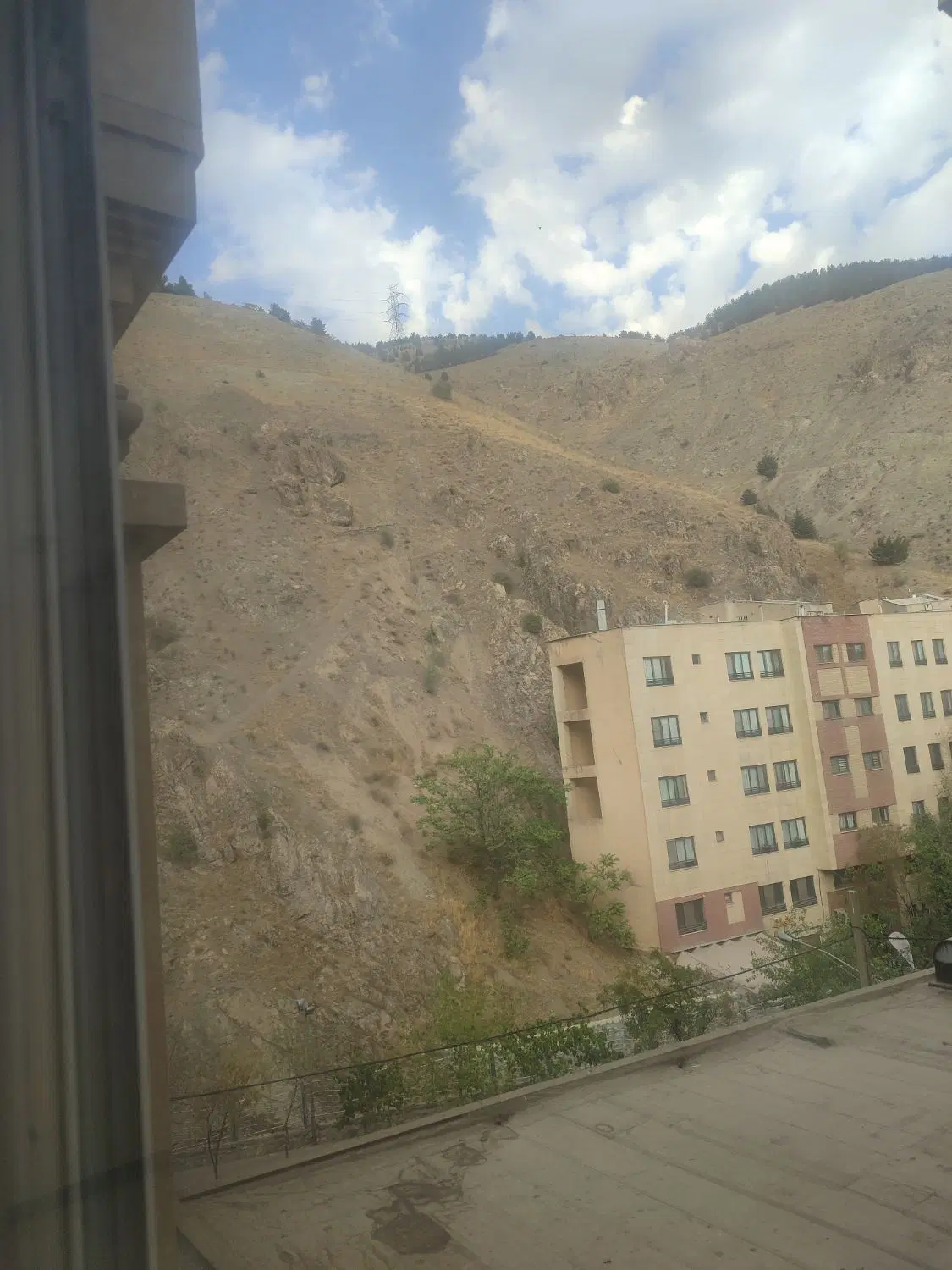 اجاره آپارتمان ۱۰۰ متری در نیاوران
