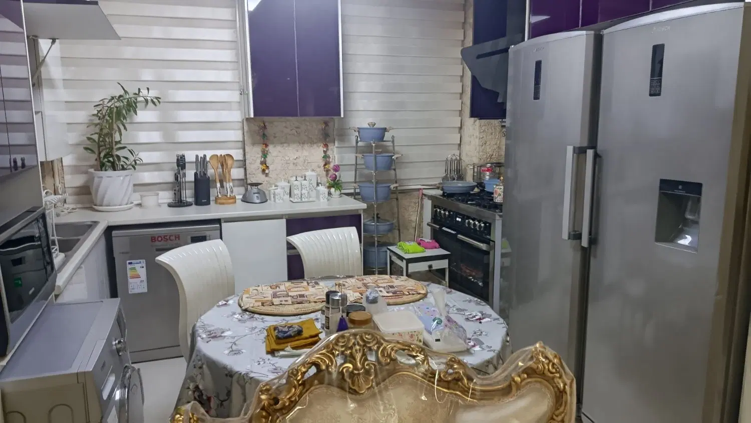 52 متر 2 خواب تاپ لوکیشن پارکینگ دار