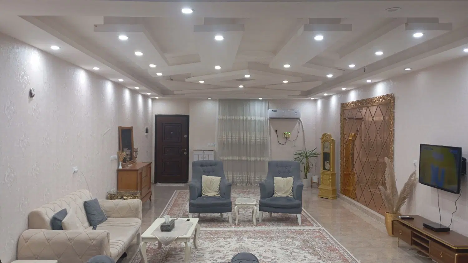 زمین مدرس
