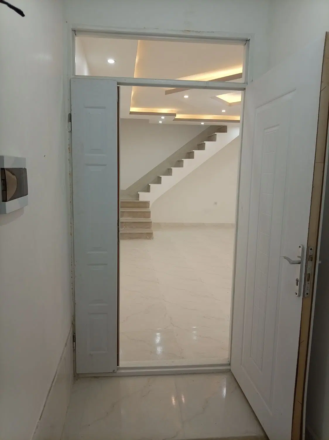 ساختمان 110 متر دوبلکس صمدزاده، کمال آباد