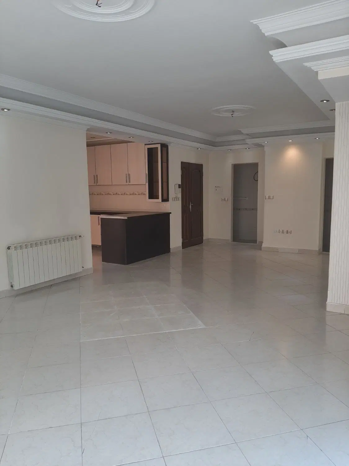 آپارتمان ۱۱۲ متری اقدسیه بلواراوشان بام محک ۳ خواب