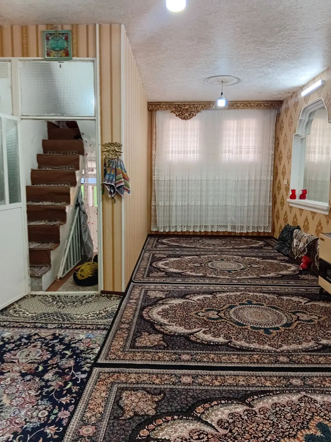 دو طبقه خونه