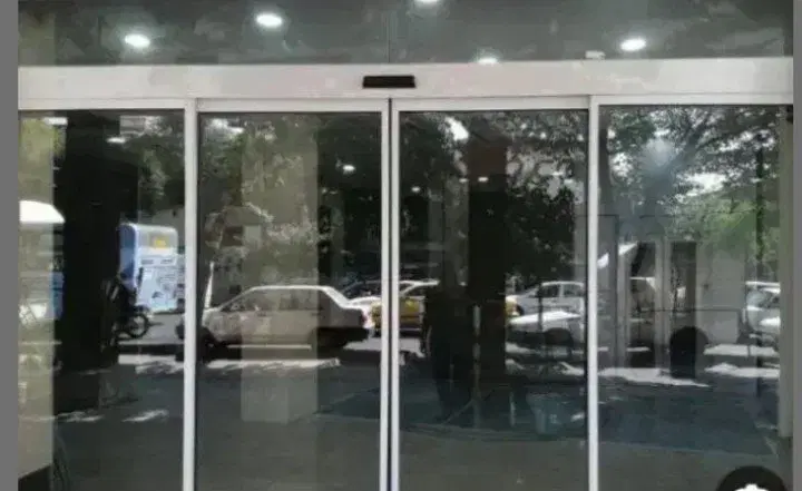 اجاره مغازه  ۱۶۰متری پاکدشت مجتمع ادارات