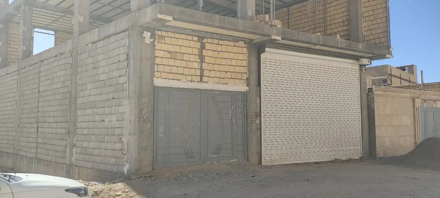 ساختمان نیمه کاره 3 طبقه ازناو 16 متری