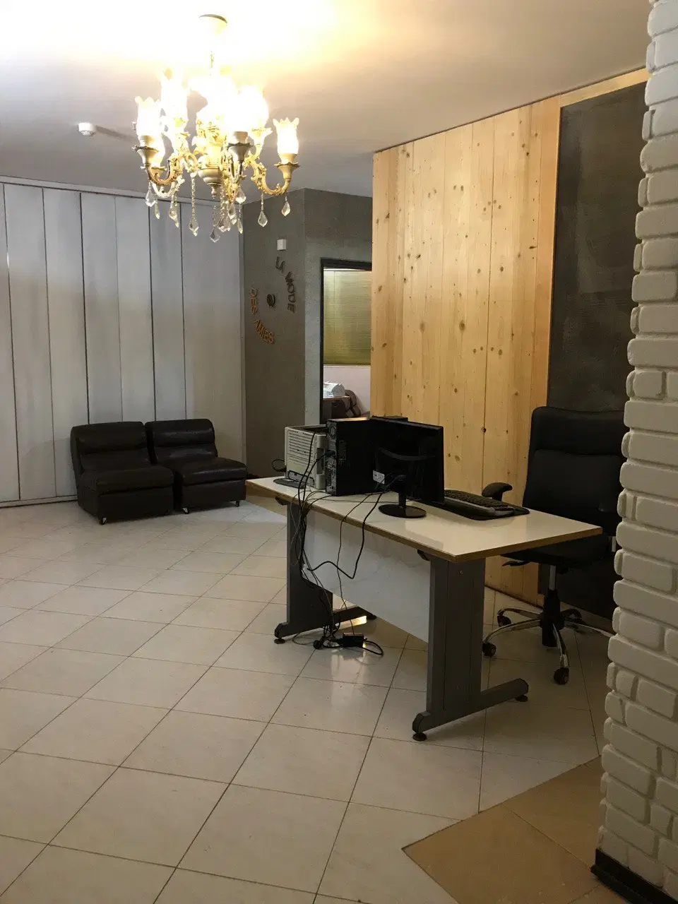 اجاره دفترکار اشتراکی در محدوده سه راه سیمین