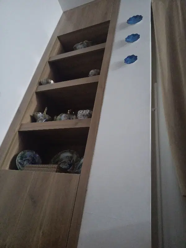 خانه بالای مغازه تجاری اندیشه