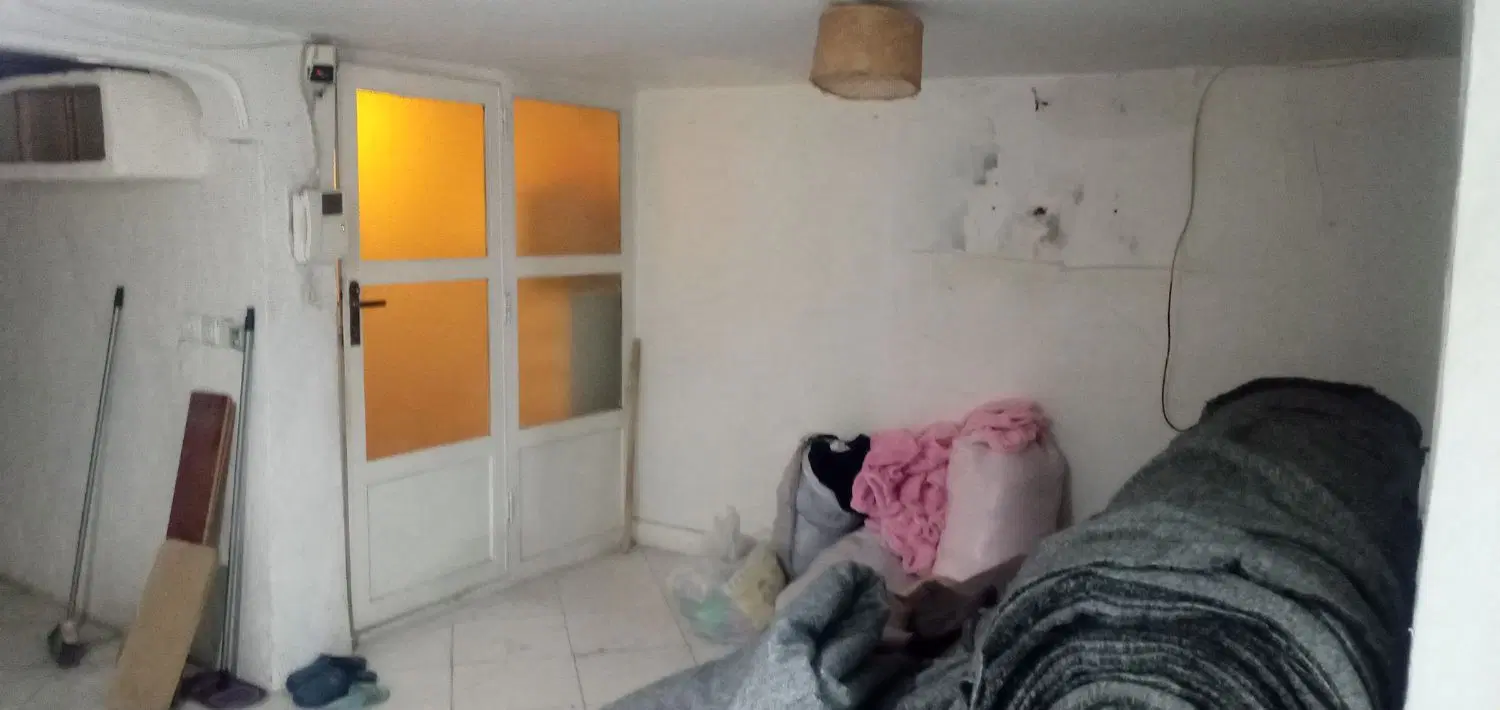 زیرزمین مستقل،دانشجو،کارمند،مجرد
