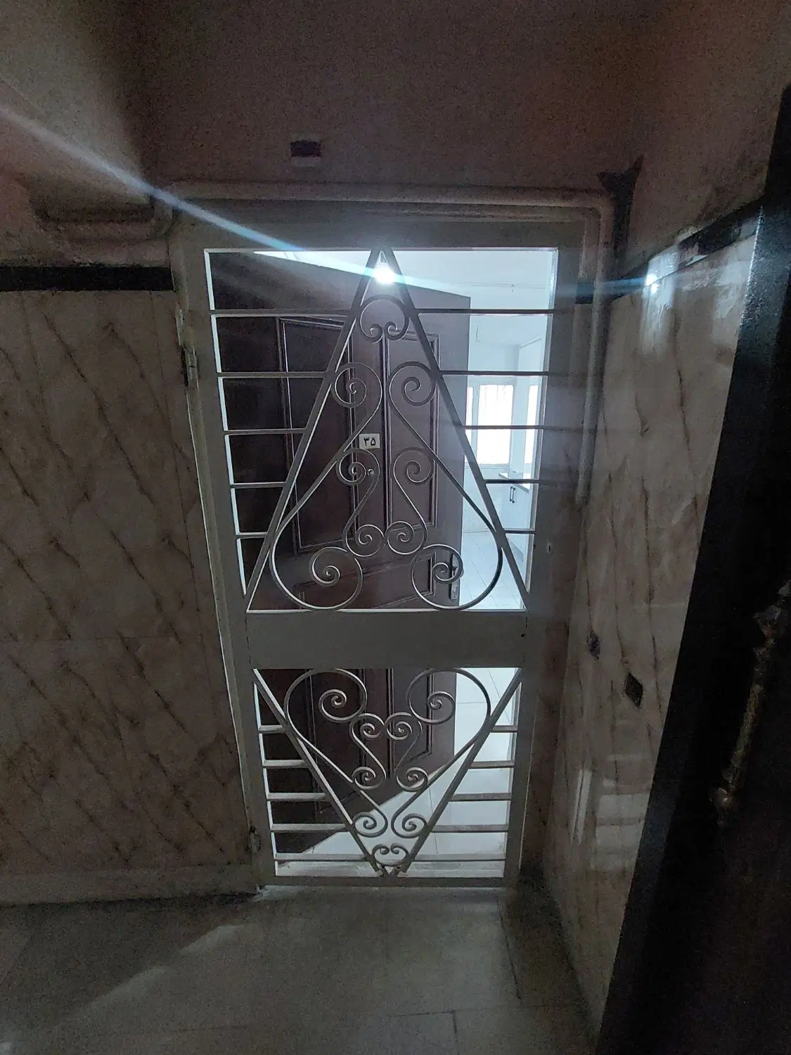 آپارتمان 85 متری.فول بازسازی.اکباتان واوان