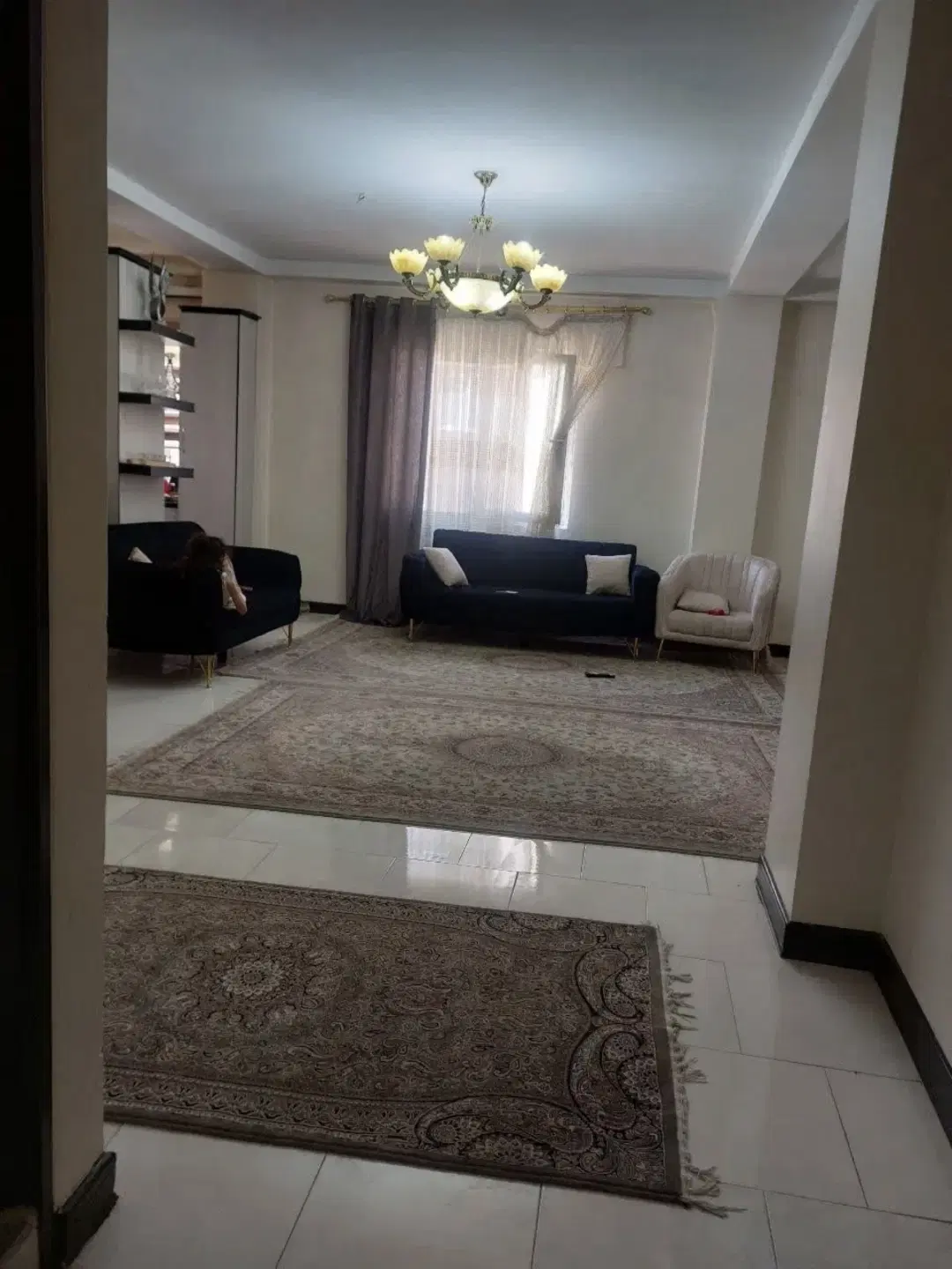 ۸۰ متری فاز چهار _ بلوار ۲۲ بهمن _ تاکسی خور