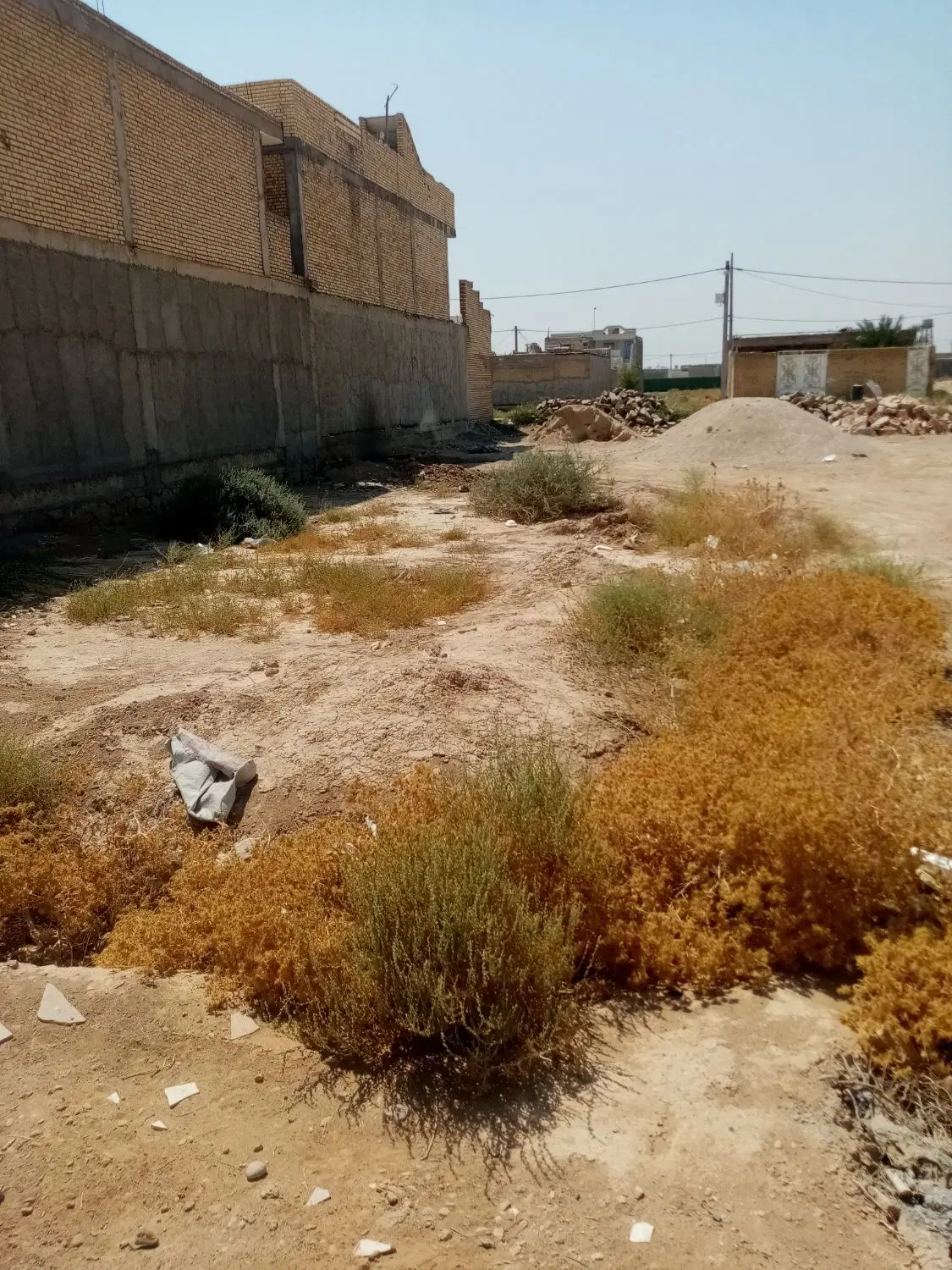 زمین مسکونی