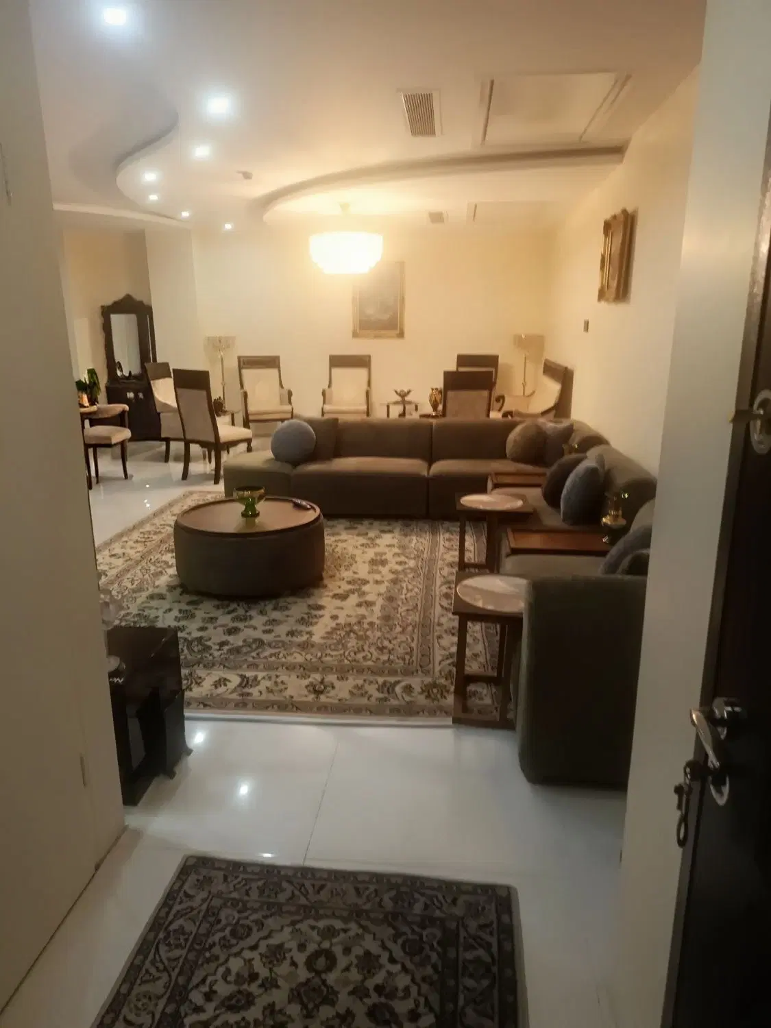 آپارتمان 130متری خوش نقشه