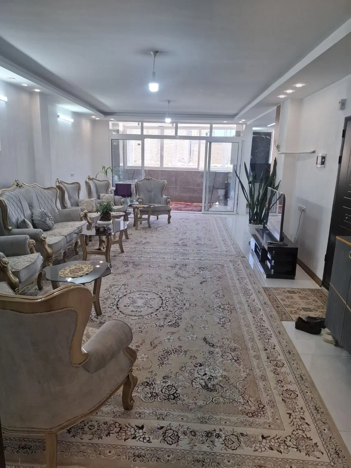 فروش آپارتمانی طبقه اول