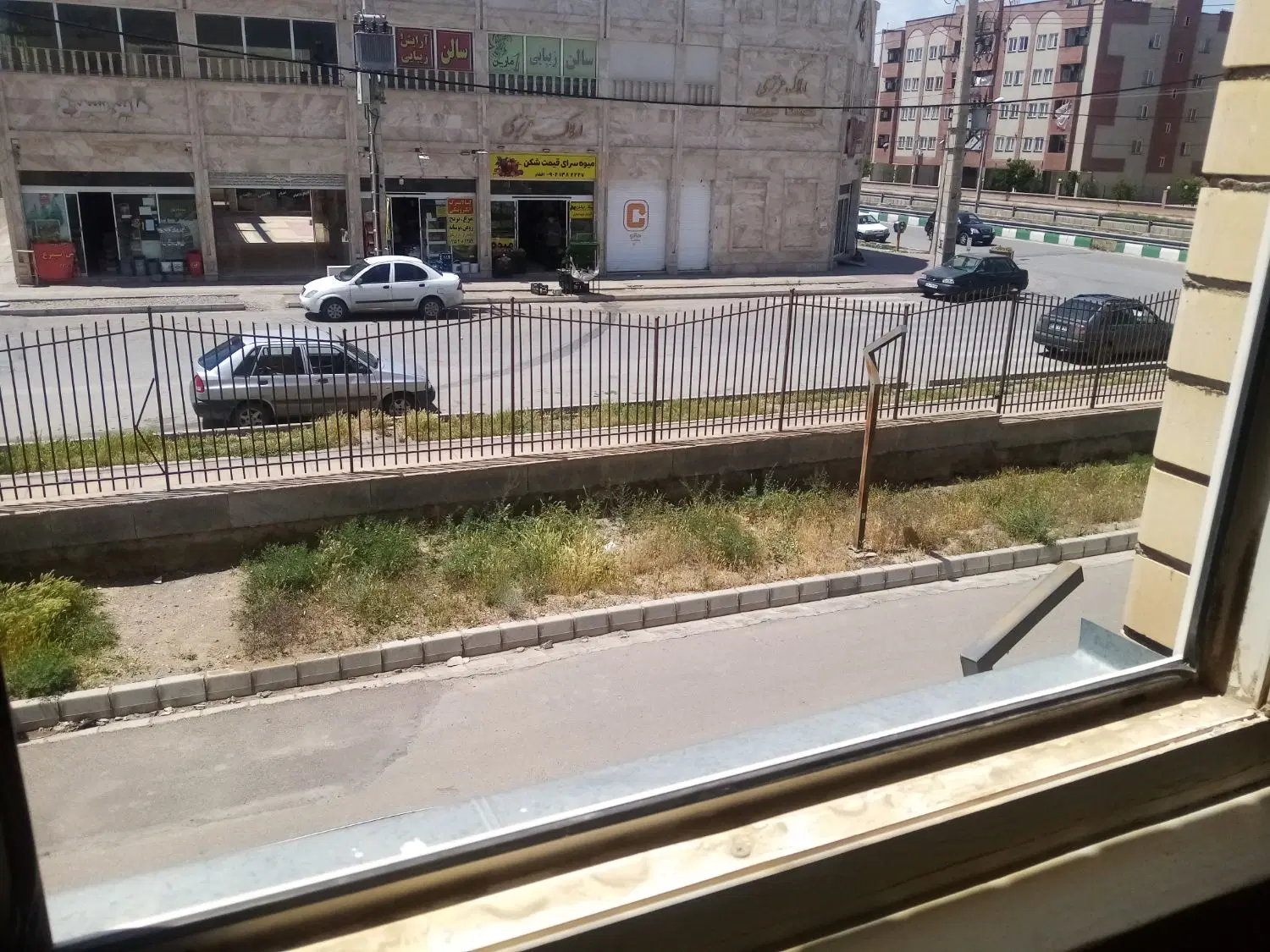 آپارتمان سردونبش.. مجتمع نمونه صابری