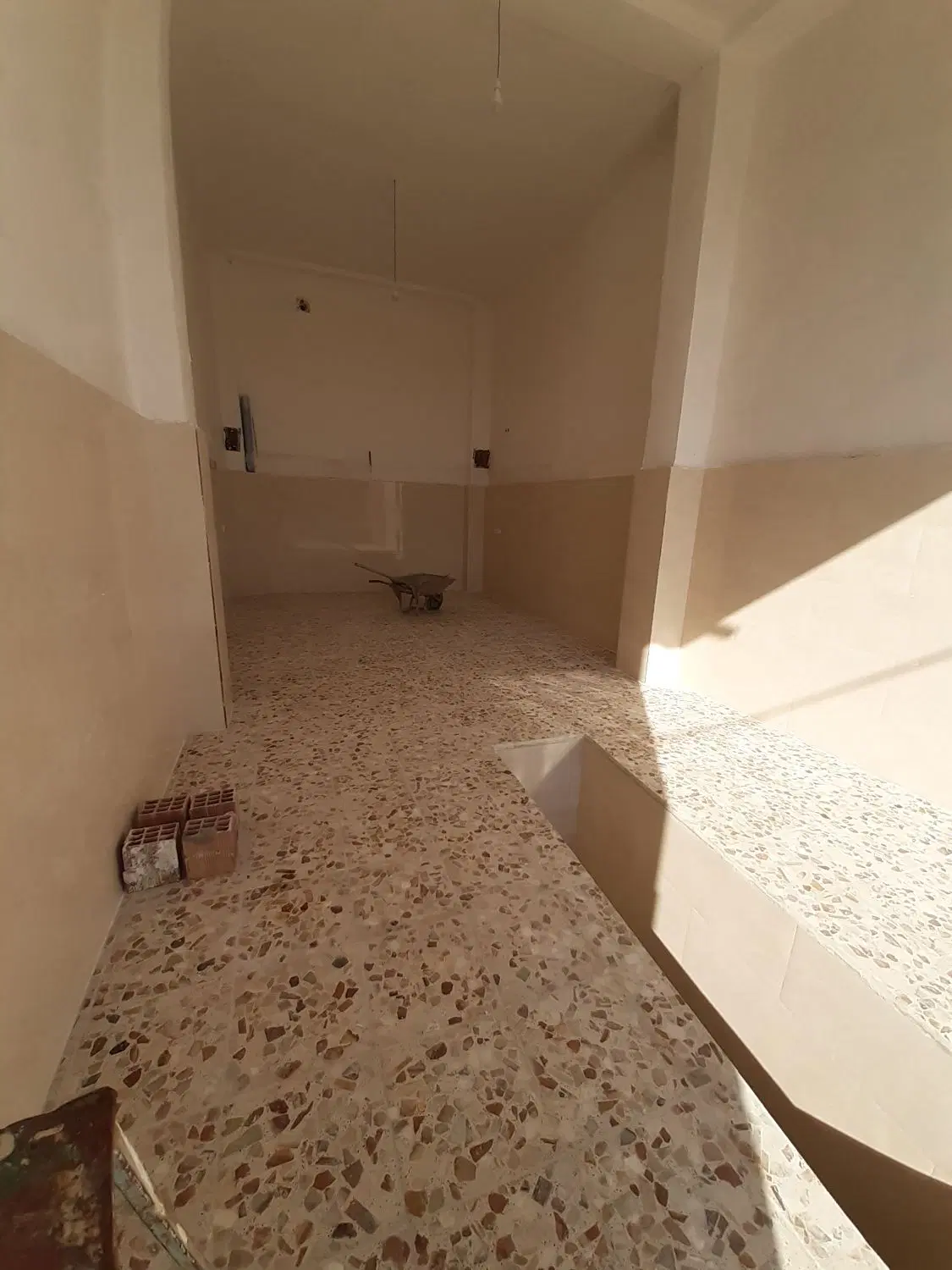 مغازه تجاری