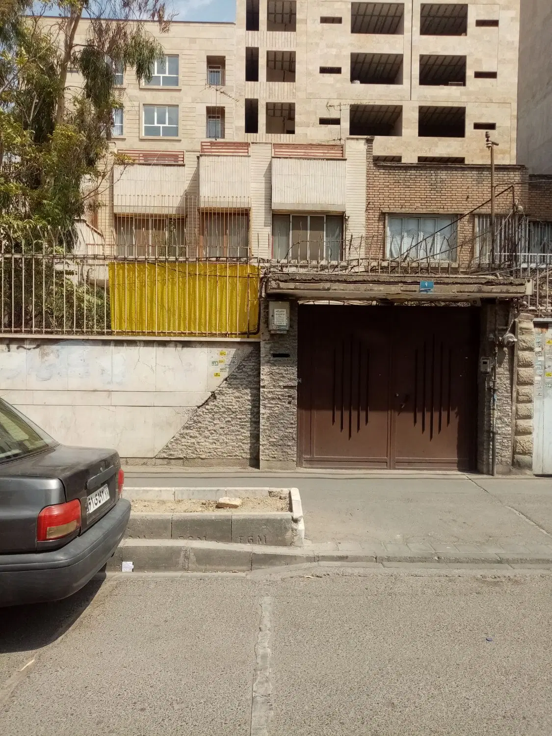 ملک  کلنگی  بر بلوار فرهنگ شهر