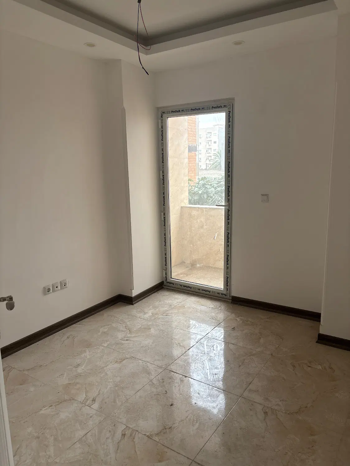 آپارتمان نوساز در فاطری
