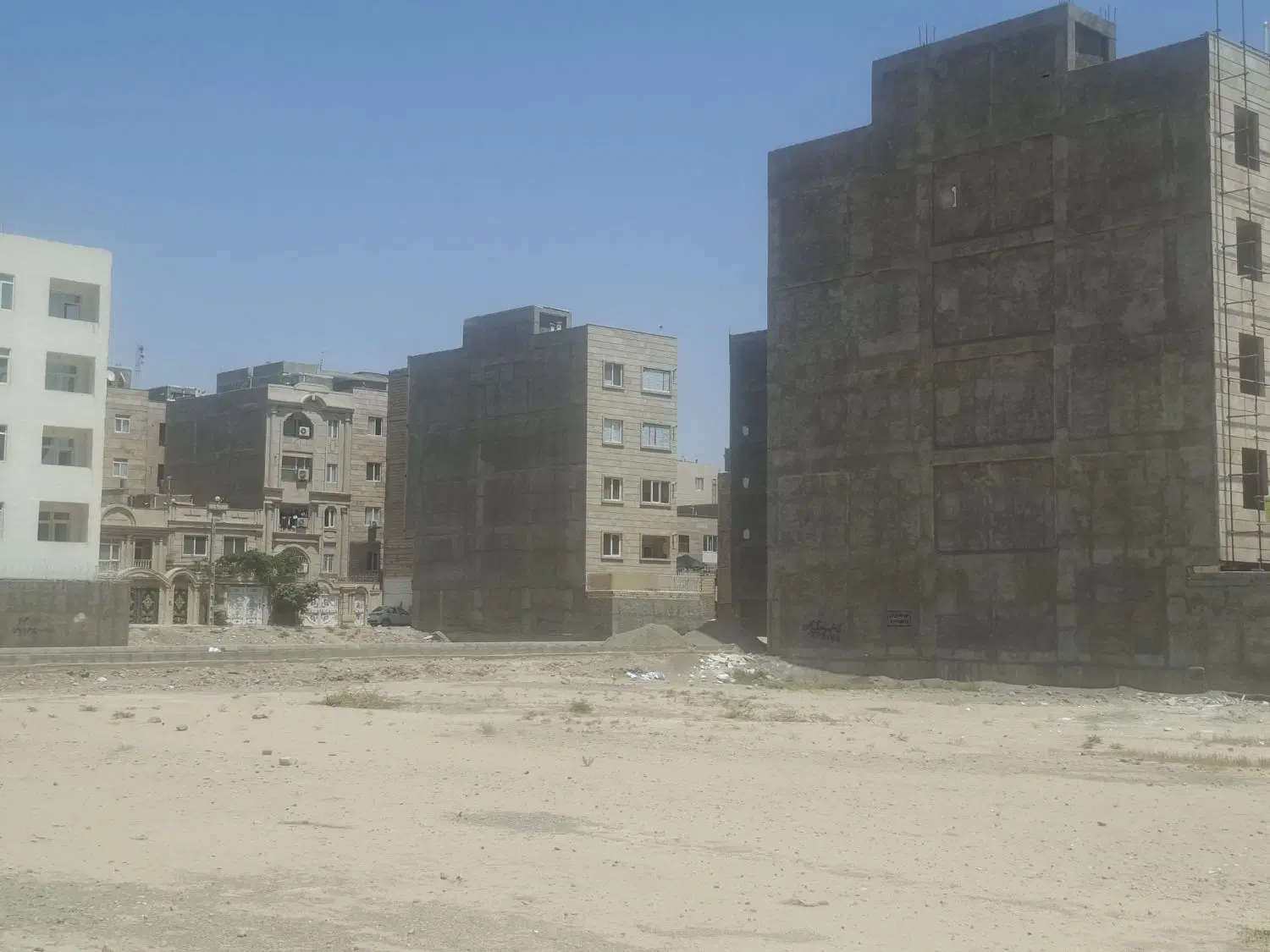 زمین بهارستان جنوبی