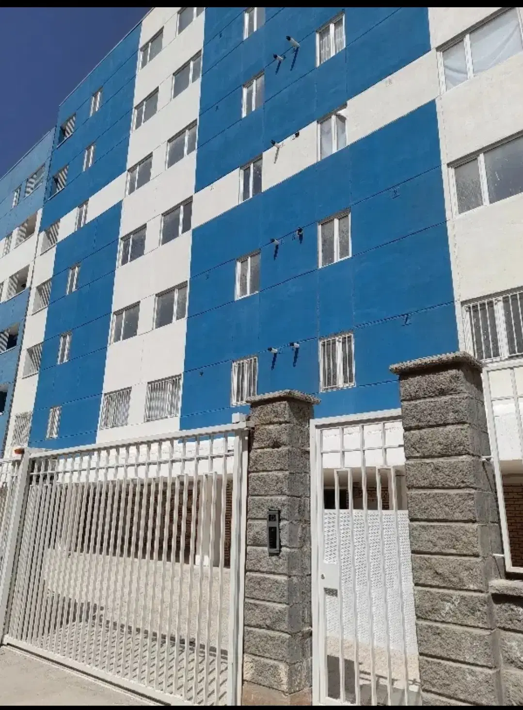 ۹۴ متری نوساز  کلید نخورده  دوخواب