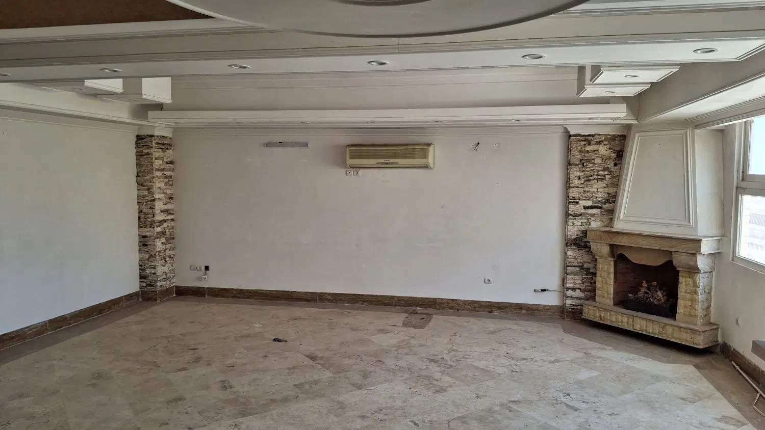 آپارتمان مسکونی لوکیشن فوق العاده