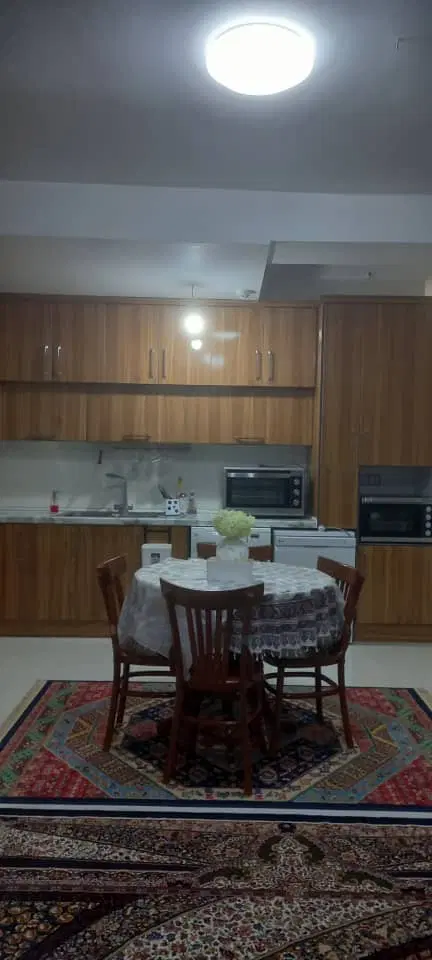 اجاره سه خوابه ۱۳۰متری سیم بالا
