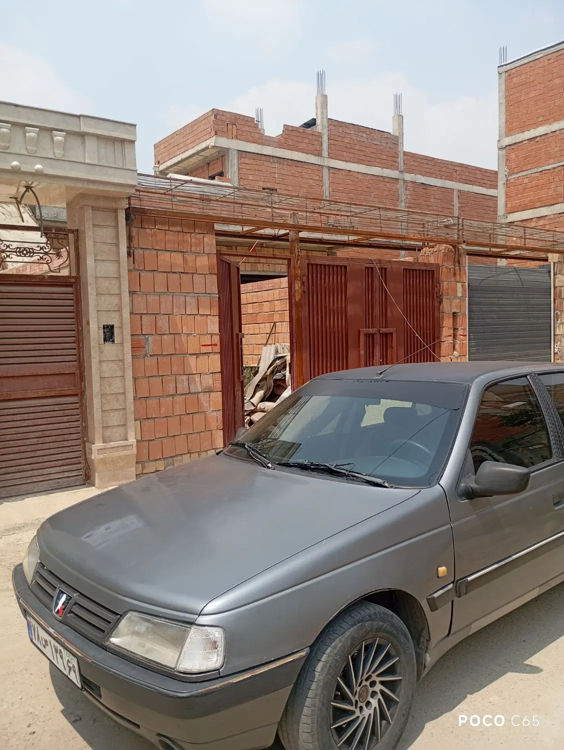 زمین مسکونی