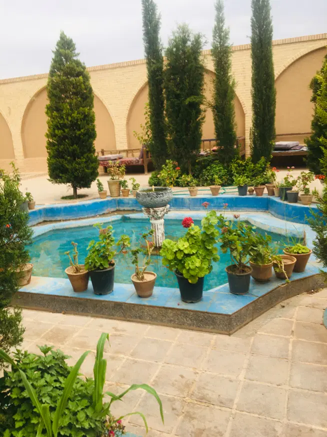 واحد اپارتمان. بالا ویلایی