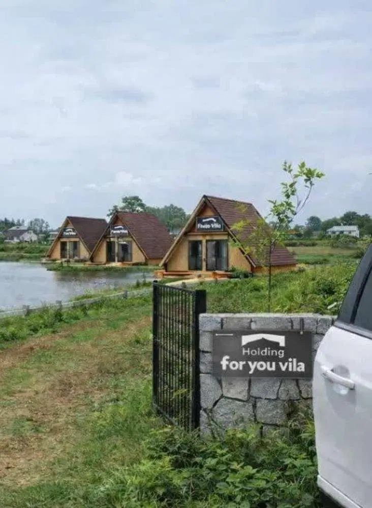 زمین ۲۰۰ متر