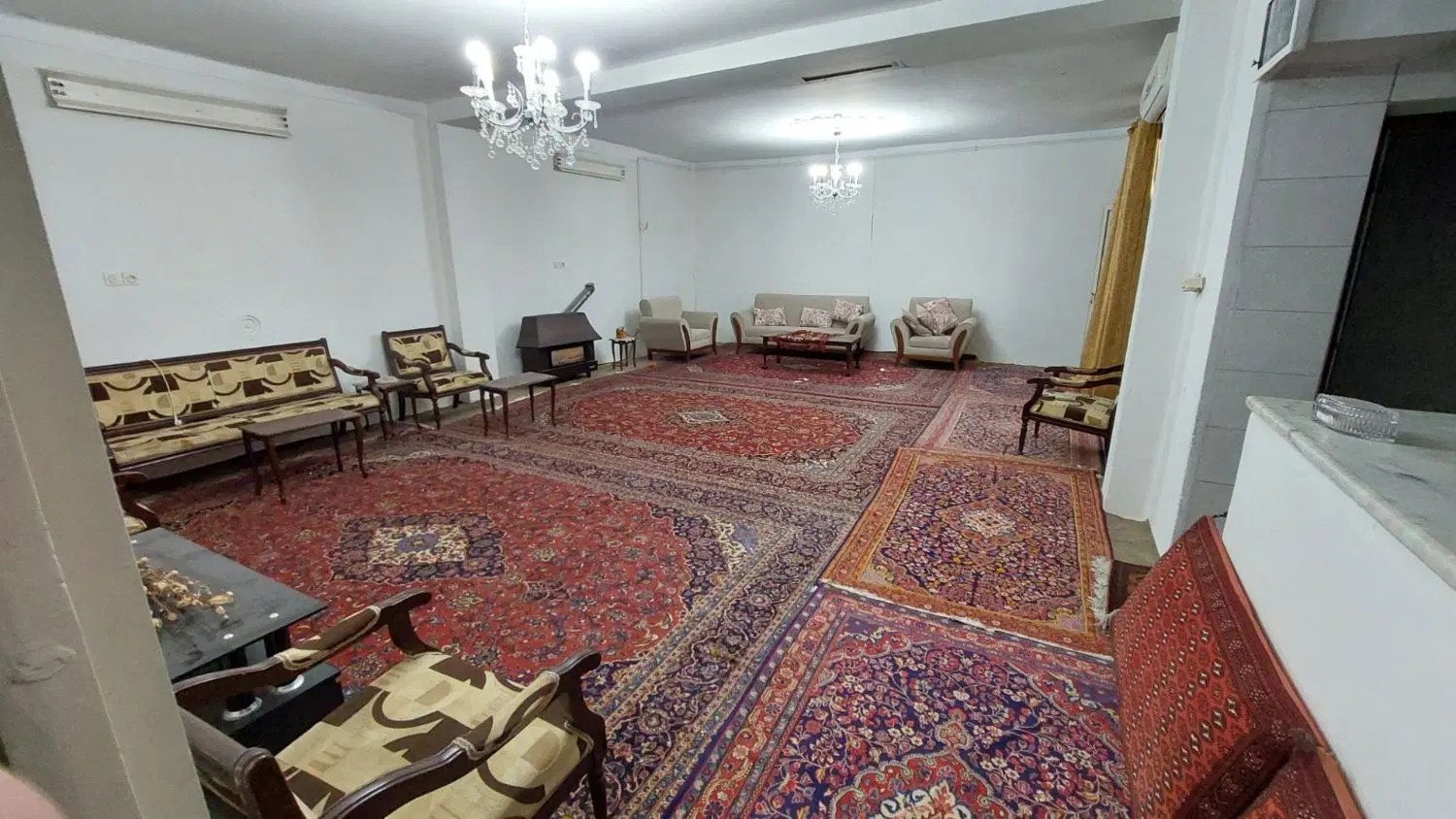 باغ ویلا ۲ طبقه ۳۳۷ متری میدان وزیری