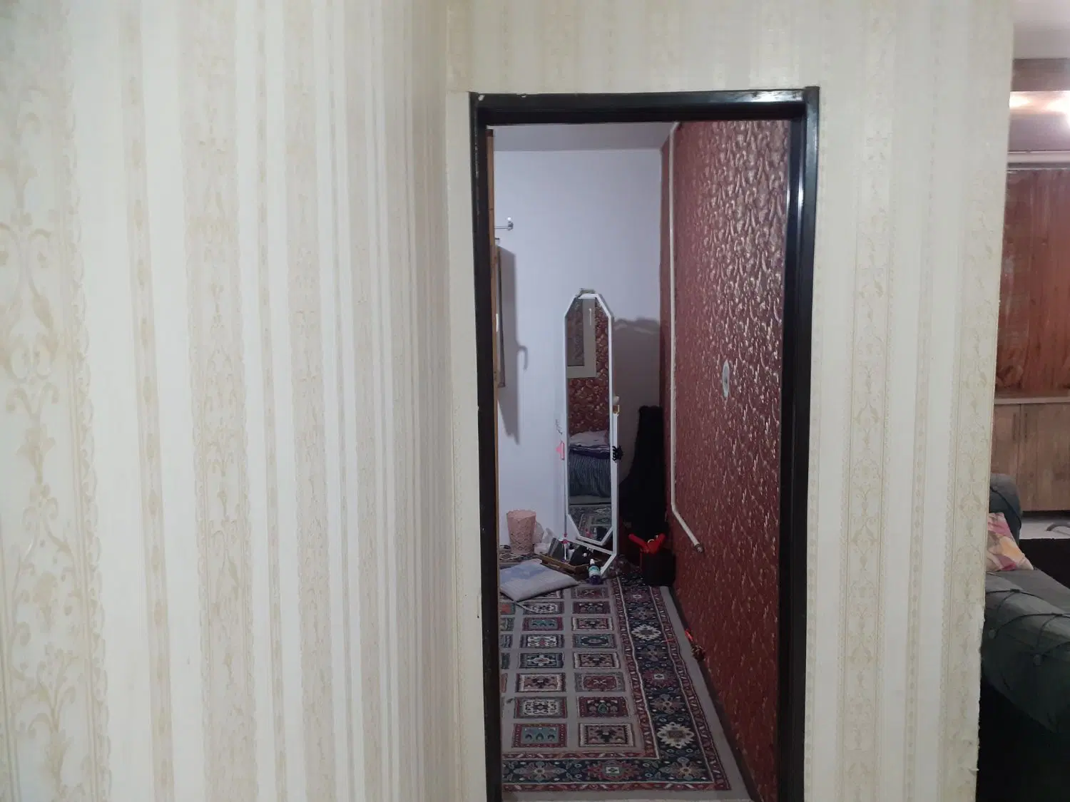 ۶۰متر دوخوابه.طبقه سوم.مجتمع گلایل