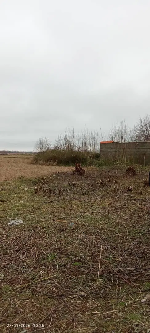 ۱۴۰۰متر زمین ۲۰۰ متر مسکونی درروستای طش برجاده