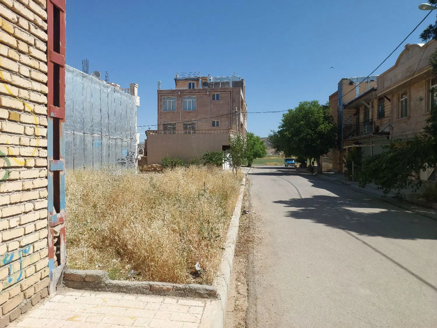 زمین دو بر ۱۶۰ متری شهرک اندیشه