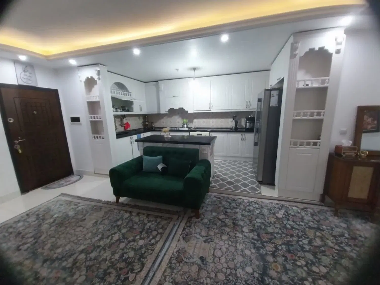 اجاره واحد ۱۲۱ متری لوکس نوساز