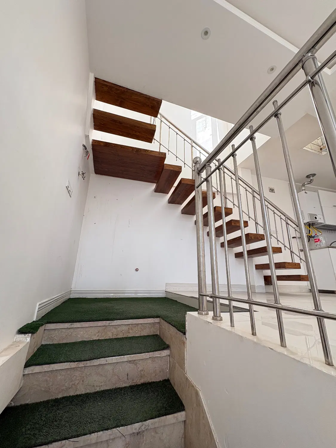 اجاره واحد تجاری