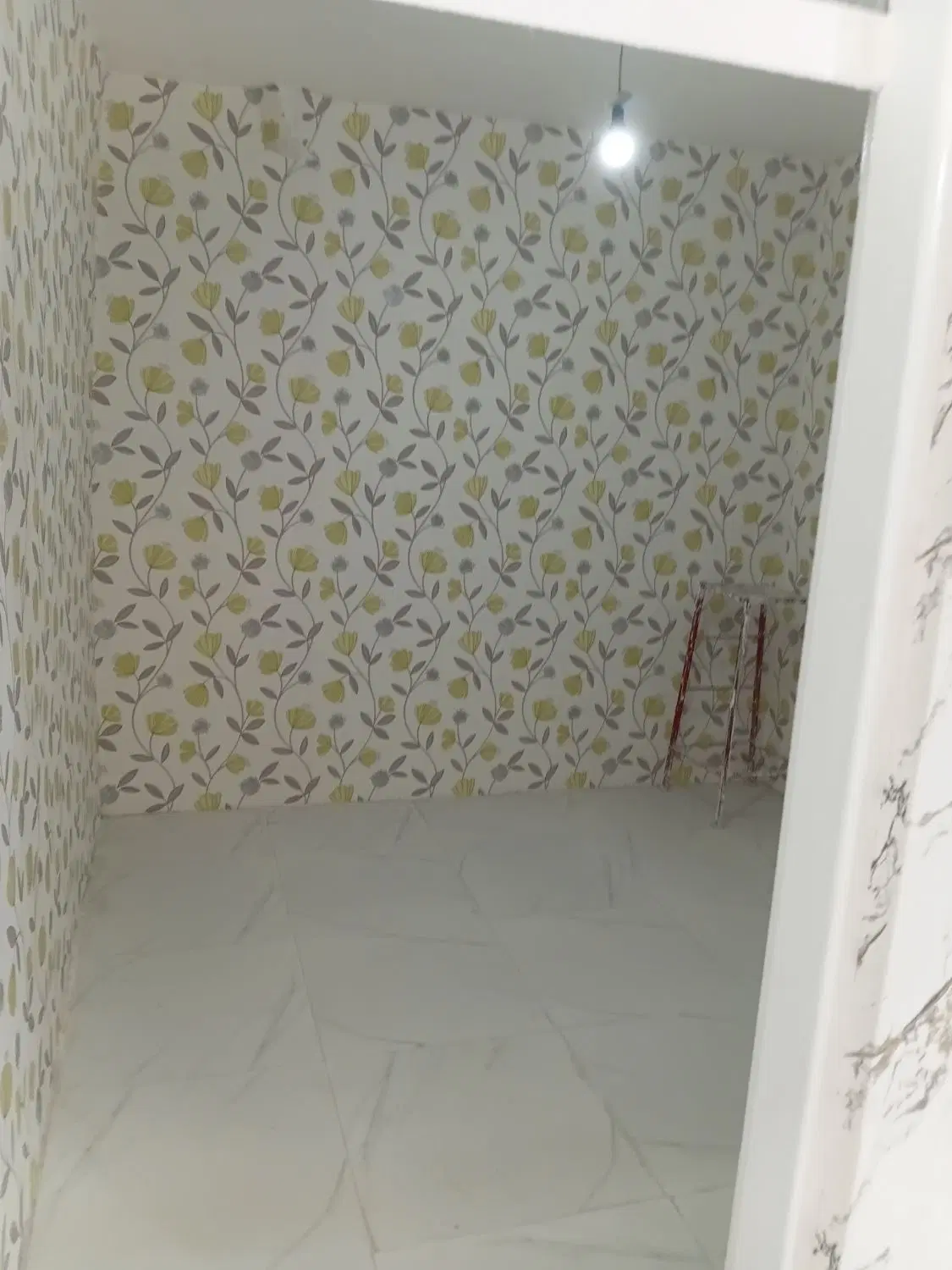 سلام.آپارتمان۵۶مترئ فروش